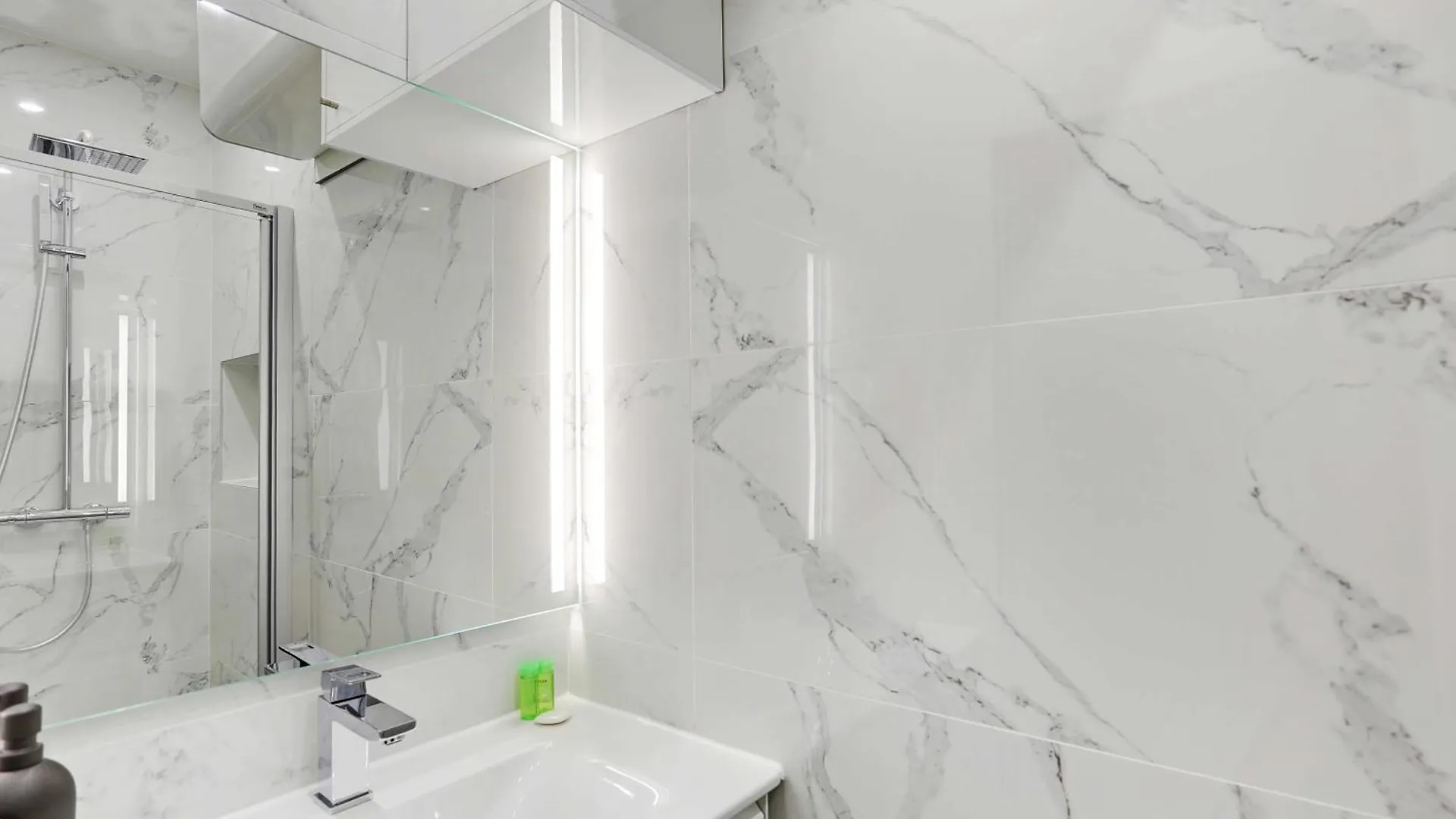 Intimate Studio - 2P - Arts Et Metiers-Republique Paris Apartment